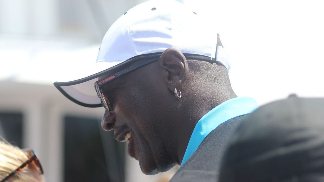 "Michael Jordan wanted to be different from everyone else": Tim Grover breaks down the mental makeup of the GOAT during his NBA career