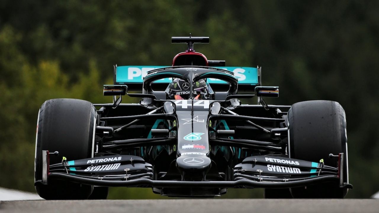 "It would be disingenuous of the FIA not to look at the front wing"– Red Bull demands impartiality from FIA for Mercedes