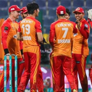 ISL vs KAR Fantasy Prediction: Islamabad United vs Karachi Kings – 14 June 2021 (Abu Dhabi). Babar Azam, Martin Guptill, and Colin Munro are the best fantasy picks for this game.