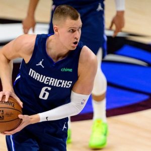 "I just try to be as professional as I can": Kristaps Porzingis displays clear signs of discontent with offensive fit around Luka Doncic and other Mavs