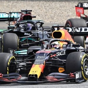 "They're just faster"– Lewis Hamilton had no answer to Max Verstappen's