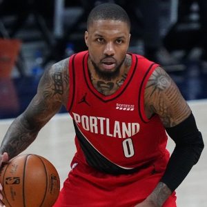 "I see this struggle as an opportunity to show my true character": Damian Lillard addresses his recent shooting slump, with fans pouring in overwhelming support