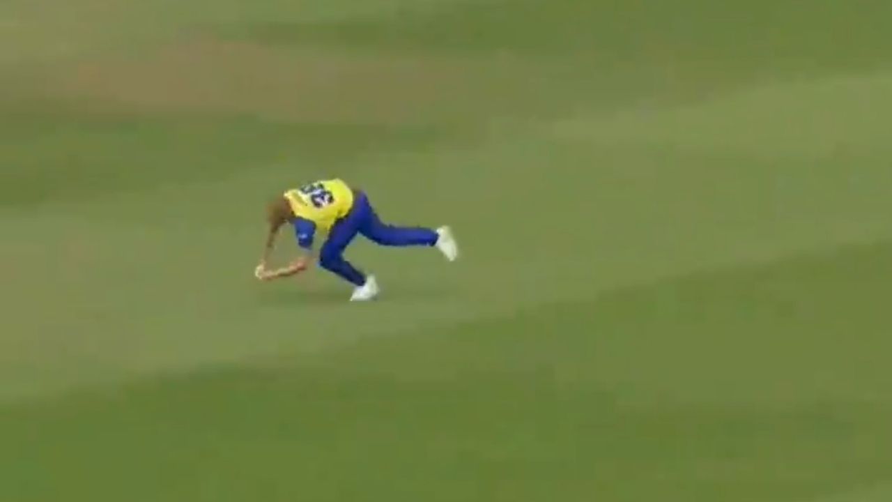 Ben Stokes catch vs Birmingham: Stokes grabs outstanding running catch to dismiss Ed Pollock on Durham return in T20 Blast