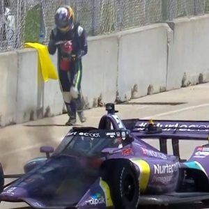 "We had a brake fire"– Romain Grosjean rushes to blow out his own car fire in Detroit