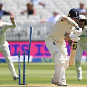 M&H Cricket: Which bat does James Bracey use in cricket?