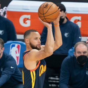 "Stephen Curry leveled up on a drill used by Steve Kerr": Warriors coaching staff reveal how NBA's only unanimous MVP tests himself in practice with a drill called 'Beat the Ogre'
