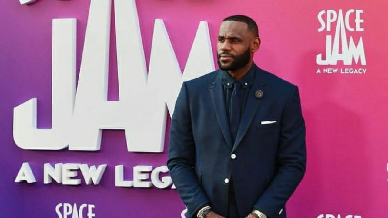 "To improve Space Jam 2 box office, digitally replace LeBron James with Michael Jordan": NBA Twitter roasts the Lakers star and the sequel's mere $9.56 M box office collection in Week 2
