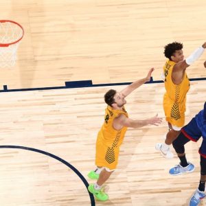 "Kevin Durant's fadeaway attempt was rejected by Matisse Thybulle": Team USA forward suffers an embarrassing block during the exhibition game loss against Australia