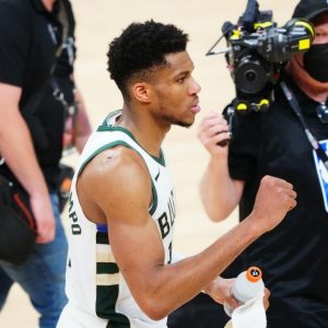 “NBA players are xenophobic towards Giannis Antetokounmpo”: NBA analyst calls out stars for raving about Chris Paul and Devin Booker but not about the Bucks MVP