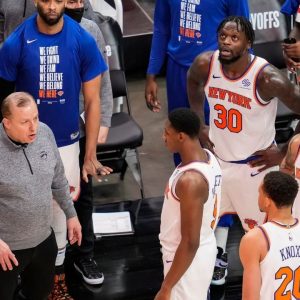 "New York Knicks want to trade up to a lottery pick in the 2021 NBA Draft": Shams Charania reports that Leon Rose is aiming for a big move