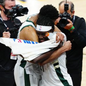 "Jrue Holiday saw NBA fans comparing him to Eric Bledsoe and took it personally": NBA Fans reference famous Michael Jordan meme after all-time great steal and assist from Bucks point guard