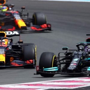 "It's exactly what we want"– Mark Webber wants F1 to let Lewis Hamilton and Max Verstappen rip each other