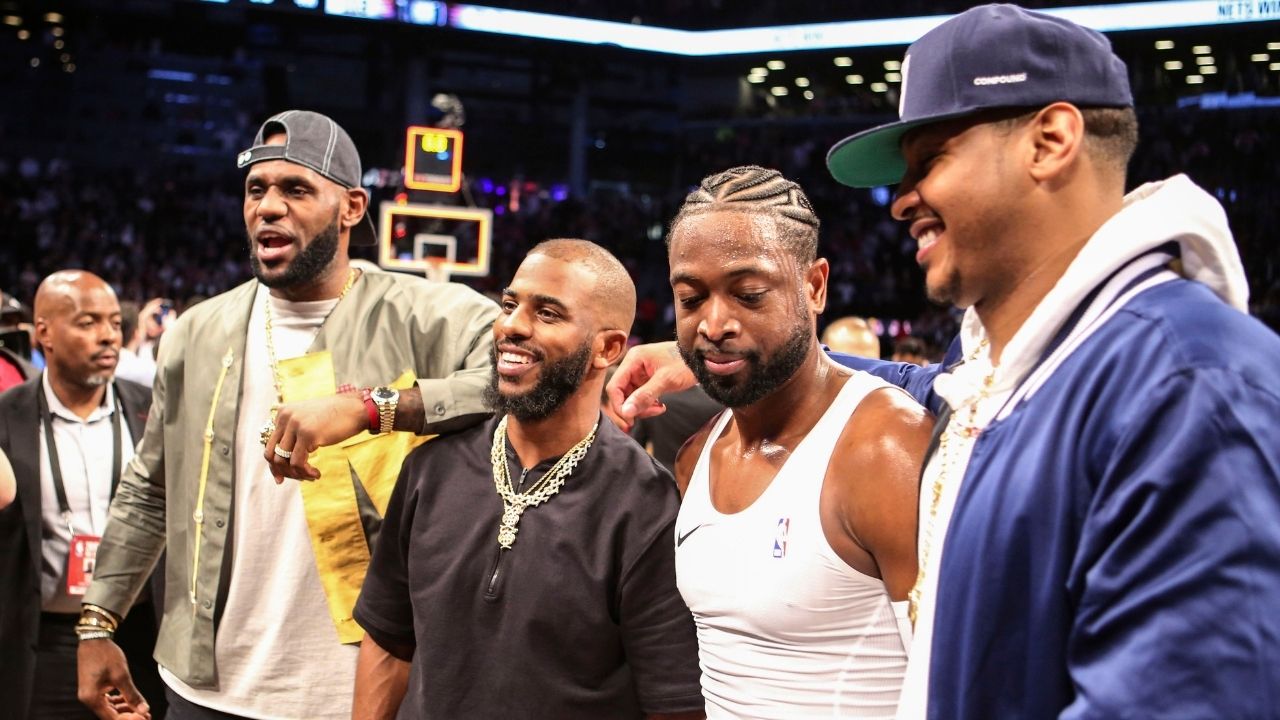 Dwyane Wade traveled all the way to Phoenix to cheer on Chris Paul and the Suns during game 2 of the NBA Finals