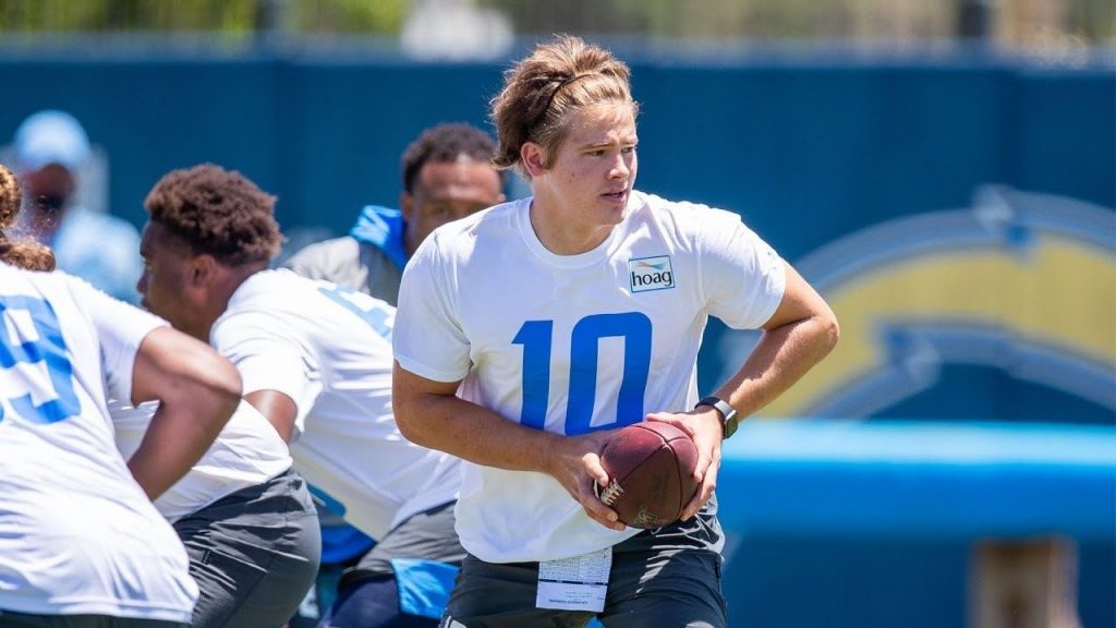 Week 3 injury reports: Justin Herbert injury update, Sammy Watkins out, Jerry Jeudy's return doubtful