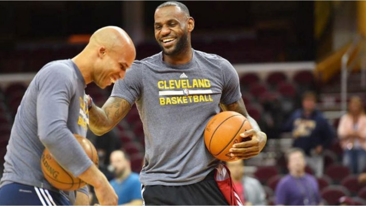 "Give Reggie Bush his Heisman Trophy back!": LeBron James reacts to Richard Jefferson's take on the NCAA's new NIL rule