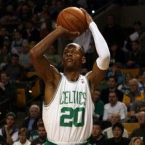 "99.2% of all people that don't get vaccinated are dying!": Former Heat star Ray Allen issues an ominous warning to the Anti-Vaxxers of the world