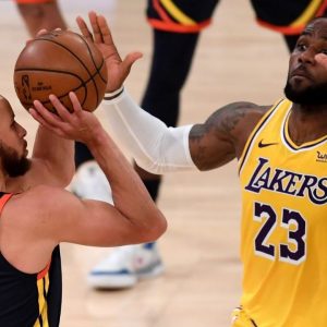 "LeBron James is so afraid of Stephen Curry, he assembled Team USA 2.0": Notorious Warriors superfan trolled by NBA fans for his asinine take regarding Lakers superstar