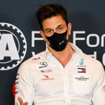 "Toto Wolff is lying"– Dutch F1 expert calls Mercedes boss a hypocrite; believes his team made a blunder with Lewis Hamilton during race restart