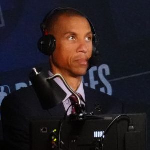 "Spike Lee still regrets making that choke sign!": NBA fans react to Reggie Miller getting amazing 56th birthday cake from 8-year-old son Ryker Miller