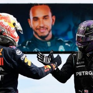 "If I had to bet, I would bet on"– Ferrari boss gives verdict on battle between Lewis Hamilton and Max Verstappen for F1 championship