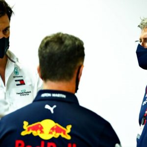 "I like to think that we're more boxing" - Aston Martin boss Otmar Szafnauer craves for more open battles between Mercedes and Red Bull