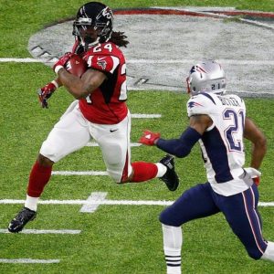 "The Atlanta Falcons were dancing and hooraying at halftime" Ex-Falcon Robert Alford makes hilarious admission to Malcolm Butler about infamous Super Bowl LI vs Patriots