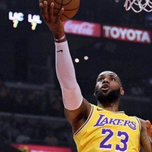 “LeBron James made this layup way too easy”: When the Lakers superstar nonchalantly threw up a Kyrie-esque shot during an NBA All-Star Game
