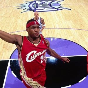 “LeBron James’ first NBA game is the 3rd most popular Kings video”: NBA fans hilariously point out the Lakers superstar’s debut is one of the Kings’ most viewed YouTube videos