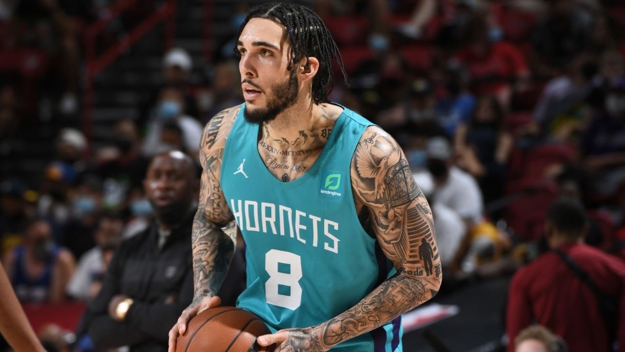 "Stephen Curry who?!": NBA Twitter goes crazy as LiAngelo Ball sinks a wild three-pointer to end the first half during his Summer league clash against the Spurs