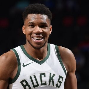 "Giannis Antetokounmpo and the Bucks did something Kevin Durant and DeMar DeRozan couldn’t": The reigning Finals MVP ends the Rockets' winning streak with a 40-point game