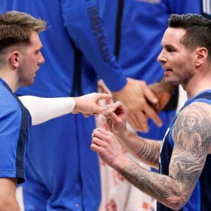 "Luka Doncic, you still owe me $1700 from cards!": JJ Redick hilariously mocks Mavericks’ superstar after news of his $207 million supermax extension got out