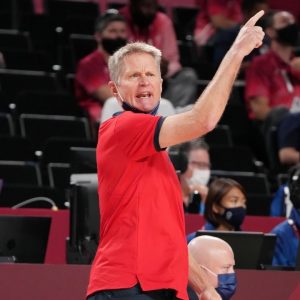 "Michael Jordan never put anyone else through that much": Steve Kerr explains why he shockingly chose a different Bulls teammate to toast instead of His Airness after their sixth championship