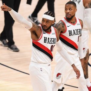 “If you were loyal to Damian Lillard then why did you join forces with LeBron James?”: NBA fans react to Carmelo Anthony praising the Blazers superstar