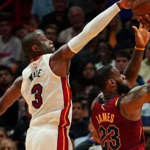 "LeBron James is the cheapest basketball player": Dwyane Wade reveals how the Lakers superstar wouldn't use his phone internet connection, instead only using WiFi