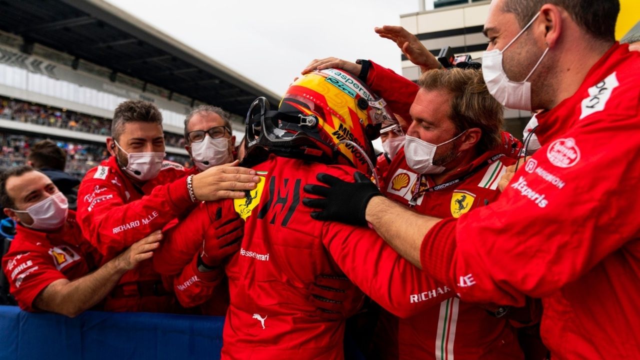 "I really didn't think the podium was happening" - Carlos Sainz relieved to be on Sochi podium after a perfect switch by Ferrari to inters during a dramatic finale