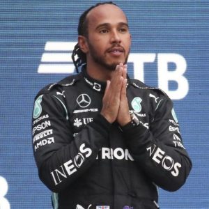 "That's why I want to stay in F1"– Lewis Hamilton explains retirement plan delay along with a message to George Russell