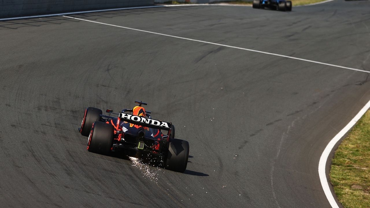 ""He is flying out there"– Nico Rosberg explains where Max Verstappen is making difference against Lewis Hamilton at Zandvoort