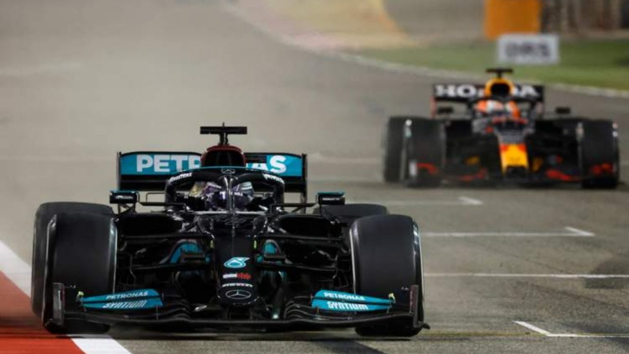 "I remember what it was like when I had my first"– Lewis Hamilton claims first title pressure would be impacting Max Verstappen immensely