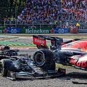 "He just kept on squeezing me"– Max Verstappen blames Lewis Hamilton for not giving him space to even turn the car