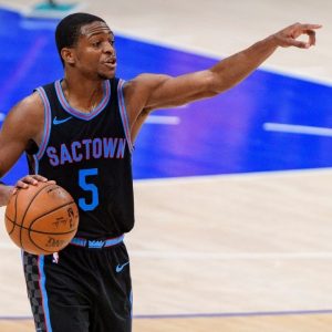 “De’Aaron Fox really got called by NBA’s doping police”: Fans left stunned as the Kings guard gets called for a drug test after posting bulked photos on Instagram