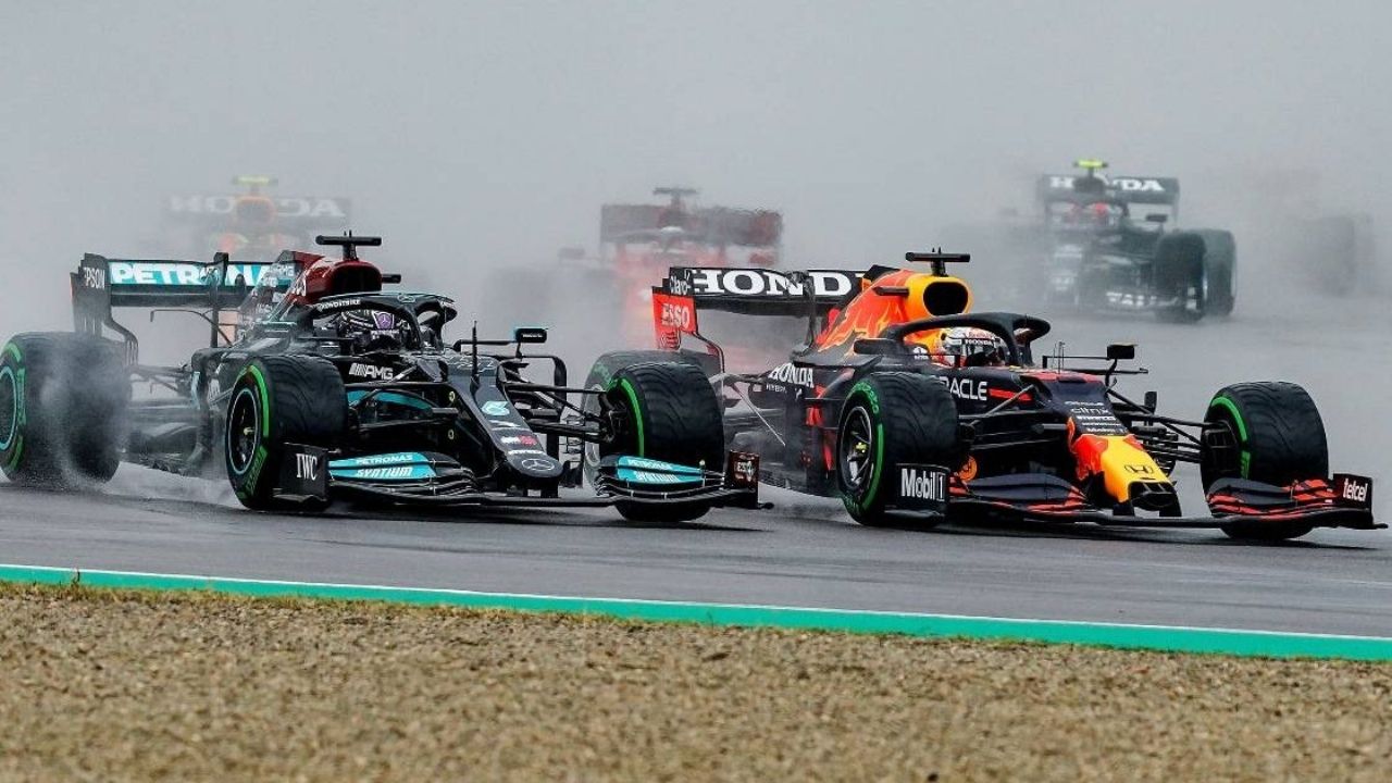 "You're seeing Max really perform exceptionally well"– Lewis Hamilton changes his mind about advantage he thought he had