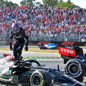 "A show is put on that poor Hamilton is suddenly injured"– Helmut Marko claims Lewis Hamilton's injury in Italy was a pure show