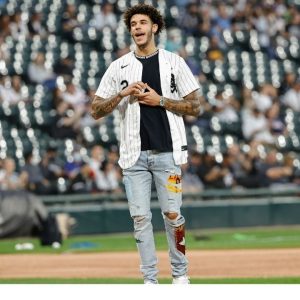 "With that arm, Lonzo Ball better have a Michael Jordan-like impact on the team": NBA Twitter reacts to the newest Bulls star throwing out the first pitch at the White Sox game