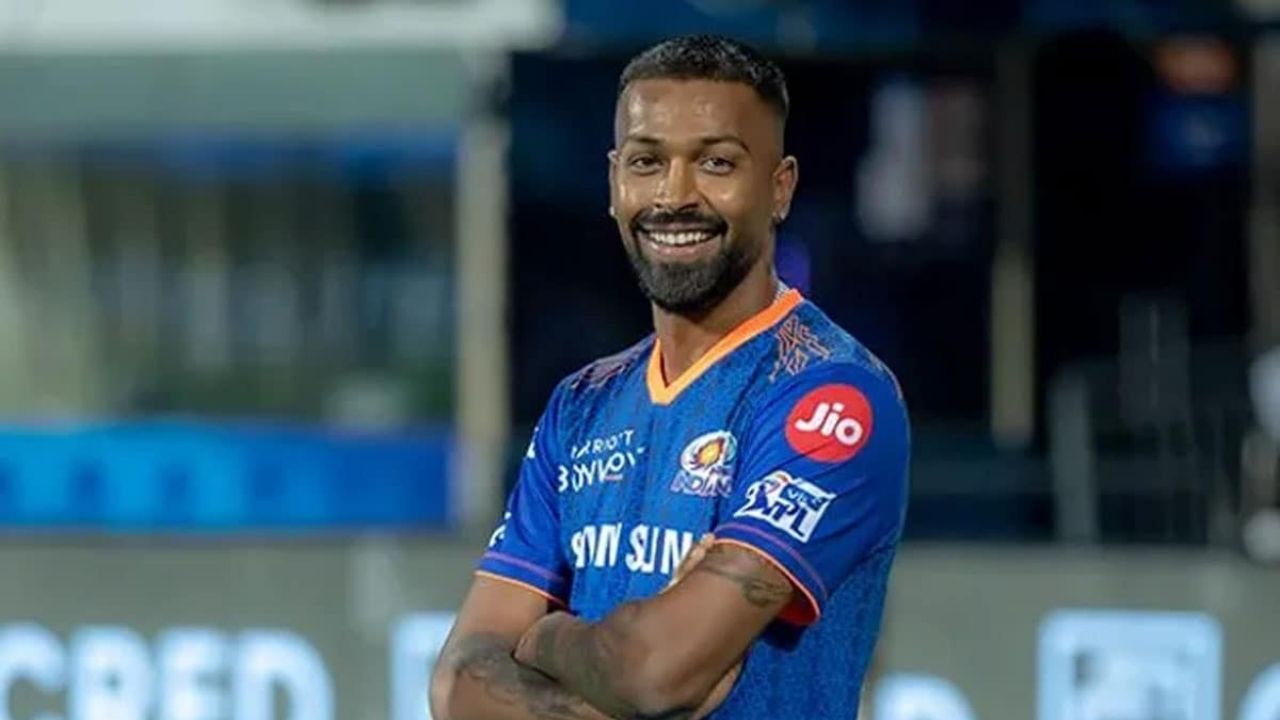 "Close to playing": Shane Bond hopeful of Hardik Pandya playing RCB vs MI IPL 2021 match