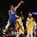 "Stephen Curry said he played like trash, yet he drew a double team on every possession!": Warriors' Head Coach Steve Kerr praises the Chef for his performance against the Lakers on Opening Night