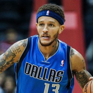 “I’m better than LeBron James and Michael Jordan! Shut the f*** up!”: Delonte West shockingly claims to be the President of the United States amidst arrest