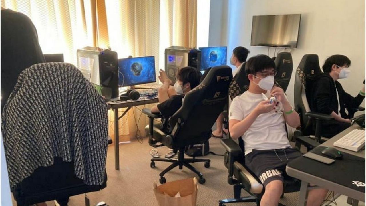 "My team needs me.", Chinese pride Team Aster's White Album adamant on playing as he battles against Corona