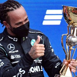 "Lewis Hamilton is now the favorite to win the Championship": Former Renault driver feels tides of championship favouring seven-time world champion for first time this year