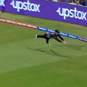 "Unreal catch": Devon Conway's airborne catch to dismiss Mohammad Hafeez impresses Harbhajan Singh