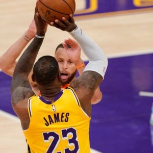 "I forget about it pretty quick... I've had plenty of shots hit on me in my career, and vice-versa": Warriors' Stephen Curry talks about LeBron James' dagger 3 to secure the Play-In Game win